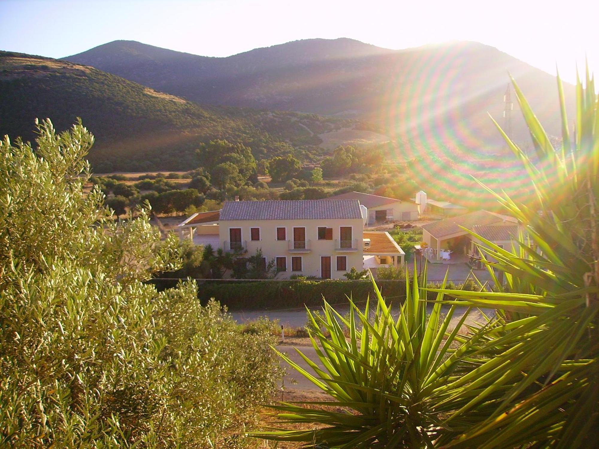 Agriturismo La Grotta Del Tesoro Santadi Exteriér fotografie